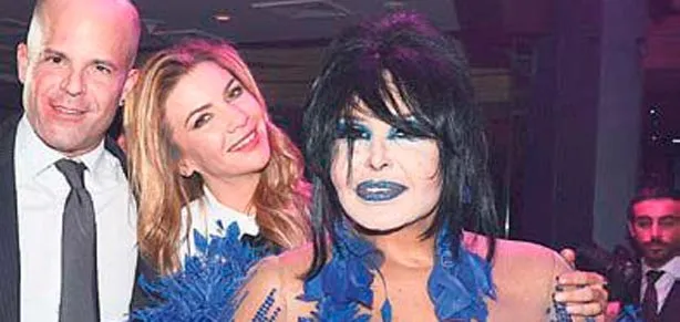 Uyuşturucu içenler arsız arsız geziyor!