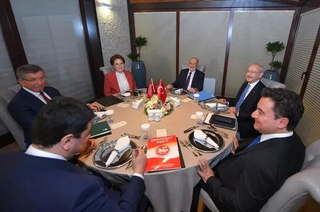 6'lı masada deprem: Gültekin Uysal kriz çıkardı! Kılıçdaroğlu'ndan Davutoğlu'na gece yarısı telefonu