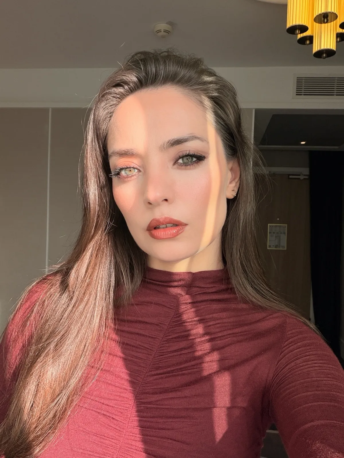 zeynep-tugce-bayat-cansel-elcine-sitem-etti-5-dakika-babasina-verdim-1780139883751.jpg Zeynep Tuğçe Bayat Cansel Elçin'e sitem etti: “5 dakika babasına verdim...”-5