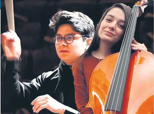 savcilik-10-aydir-tacizcinin-pesinde-genc-kiz-yasadigi-dehseti-sosyal-medyadan-anlatti-1659678212867.jpg Tacizci şef 10 aydır ortada yok! Yurt dışına mı kaçtı?-7