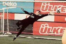 galatasaray-baskani-burak-elmas-bu-sezon-yasananlarla-ilgili-carpici-aciklamalarda-bulundu-1647471809058.jpeg Galatasaray Başkanı Burak Elmas bu sezon yaşananlarla ilgili çarpıcı açıklamalarda bulundu-5