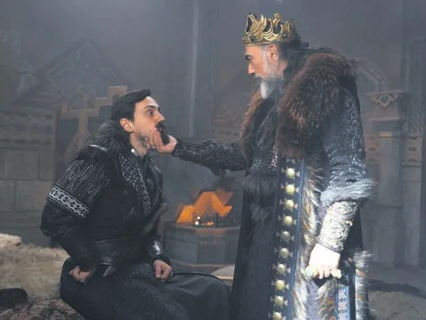 hayraniyla-mahkemelik-olan-berkay-ates-puskurdu-hem-aileme-kufur-ettiler-hem-utanmadan-para-istiyorlar-1643828903831.jpeg Hayranıyla mahkemelik olan Berkay Ateş püskürdü! “Hem aileme küfür ettiler hem utanmadan para istiyorlar”-3