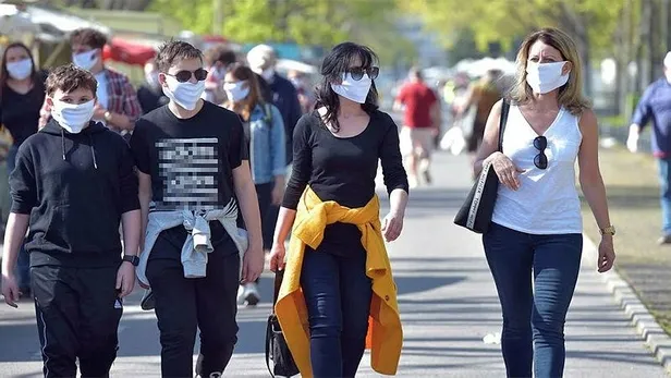 Uğur Şahin'den flaş Omicron açıklaması: Hatırlatma dozu ne zaman yapılmalı?-3