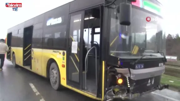 Arnavutköy’de İETT otobüsü kazaya karıştı: 2 yolcu yaralandı