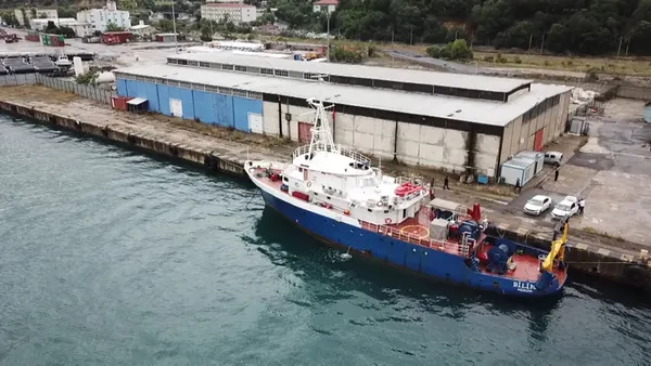 son-dakika-marmara-denizindeki-musilaj-deniz-salyasi-istilasindan-sevindirici-haber-30-metreye-sikisti-uremesi-ve-buyumesi-biraz-durdu-1624960943153.jpg SON DAKİKA: Marmara Denizi'ndeki müsilaj (deniz salyası) istilasından sevindirici haber: 30 metreye sıkıştı üremesi ve büyümesi biraz durdu-10