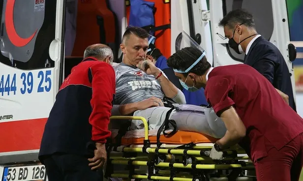 Kara sezon! Galatasaray hastalıklardan ve sakatlıklardan başını kaldıramadı...-5