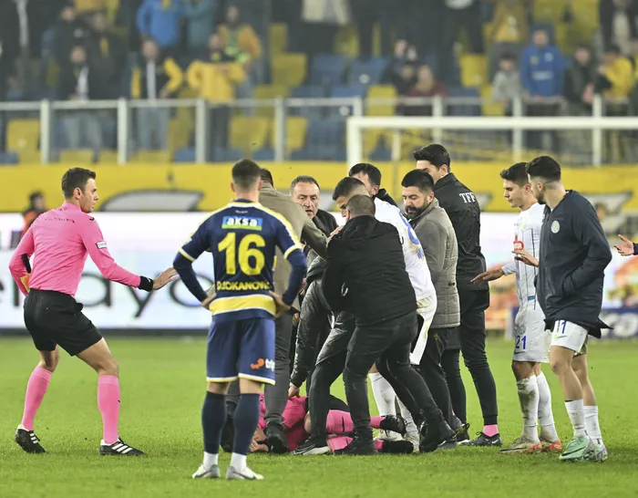 Son dakika: Ankaragücü Başkanı Faruk Koca'nın yumruk attığı Halil Umut Meler'in ilk ifadesi ortaya çıktı: Seni öldüreceğim-4
