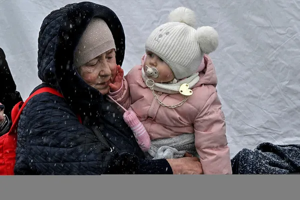 ingiltere-ukraynadan-300-multeci-alacak-1646824472775.jpg İngiltere Ukrayna'dan 300 mülteci alacak-3