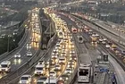 Son dakika: İstanbul'da okulların açılmasıyla birlikte trafik yoğunluğu oluştu!