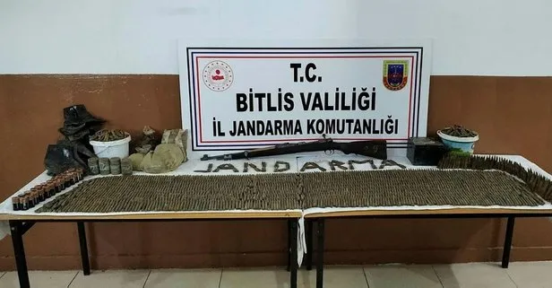 SON DAKİKA: Bitlis’te PKK’ya bir darbe daha: Toprağa gömülü silah ve mühimmatı bulundu