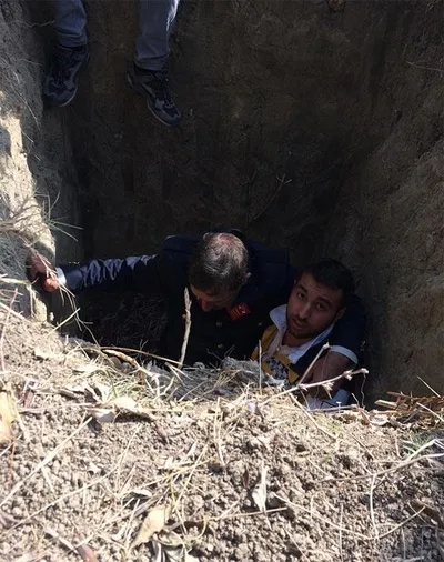 Cem Özer'in ayağı kırıldı-2
