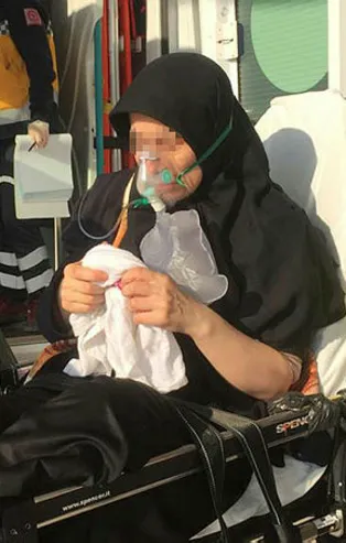 "Şeytanı yakıyorum" dedi evini ateşe verdi! Akılalmaz olay