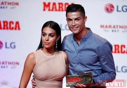Cristiano Ronaldo evleniyor! Ronaldo’dan sevgilisi Georgina Rodriguez’e evlenme teklifi!