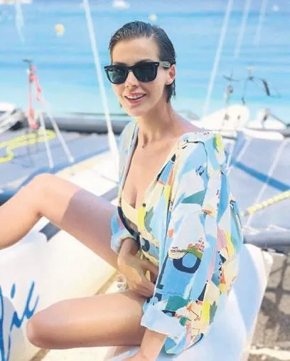 Ece Sükan, Merarica Urban Couture markasının Capsule Koleksiyonu için objektif karşısına geçti-6