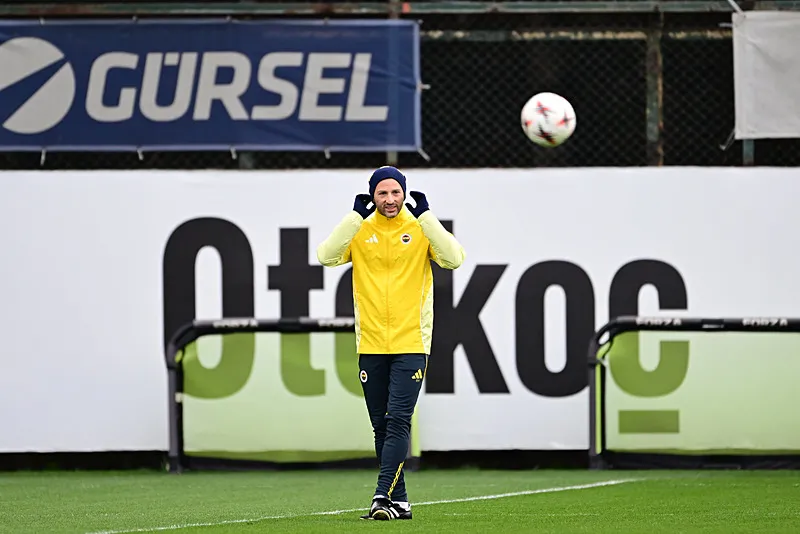 Fenerbahçe'den 3 forvetli transfer savaşı! Dünya devi tek rakip - 7