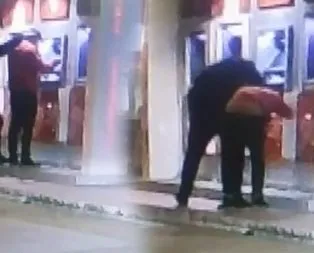 ATM önünde bıçaklı gasp dehşeti!