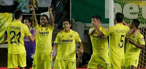 Villarreal evinde Valencia’yı dağıttı