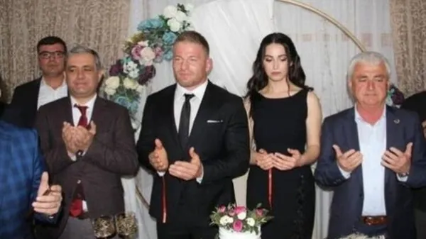 1639606925625.jpg Survivor şampiyonu kafa karıştırdı! İlayda Şeker'in sevgilisi İsmail Balaban önce paylaştı sonra sildi! Eski aşkı gündeme geldi-8