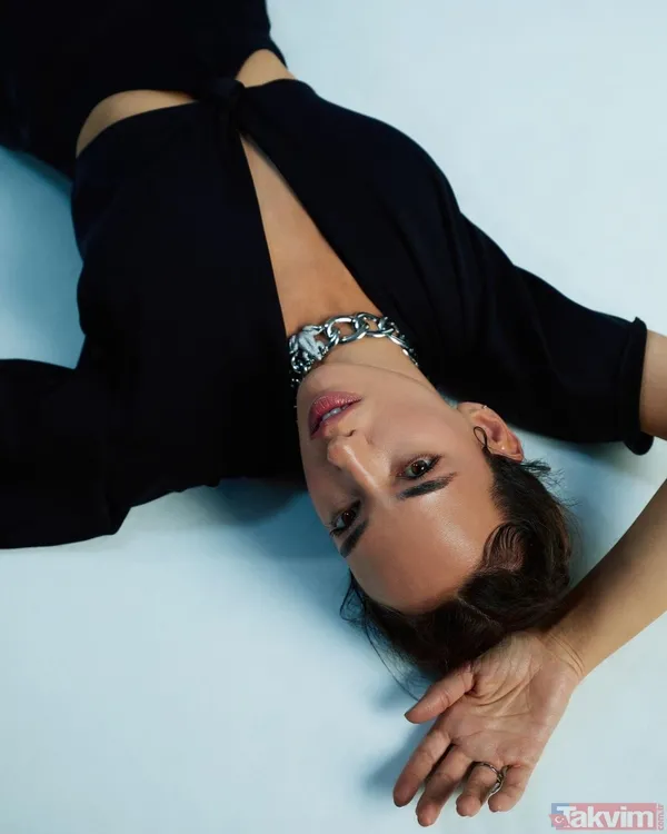 4 ay önce doğum yapmıştı! Seda Bakan’dan siyah bikinili kumsal pozları! Hadise’nin sıkı dostuna bakın sosyal medyaya damga vurdu... - 4