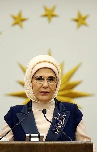 Emine Erdoğan "Gönül Elçileri Çocuk İşçiliği ile Mücadele Programı"na katıldı