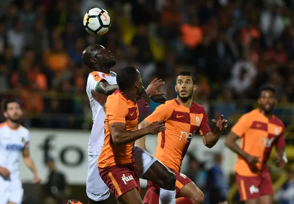 Galatasaray zorlu virajdan 3 puanla çıktı!-1