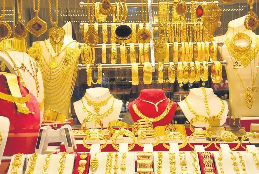 Altın zirvede borsa durdu