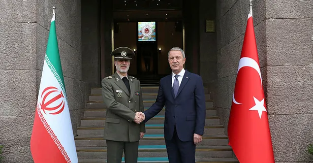 Bakan Akar'dan kritik görüşme