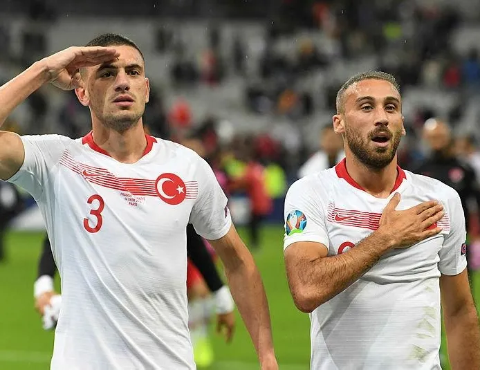 Yıldız futbolcuya rekor teklif