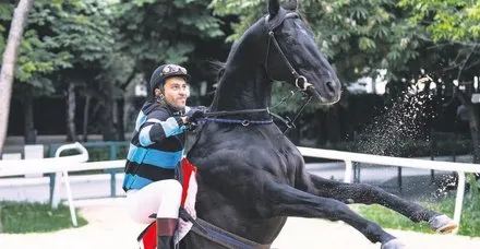 “Bizim için Şampiyon” filmi Veliefendi Hipodromu'nda yarışseverlerle buluşacak