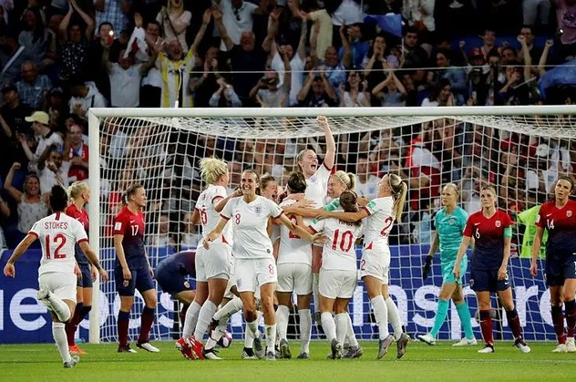 FIFA Kadınlar Dünya Kupası'nda ilk yarı finalist İngiltere