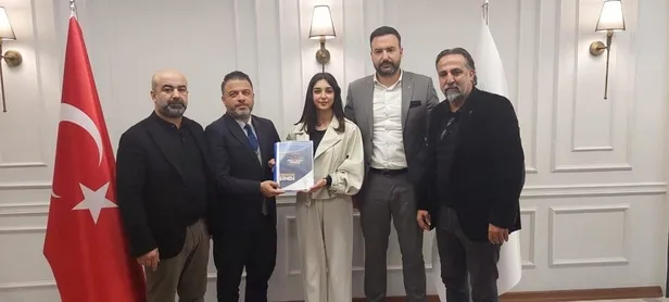 AK Parti'de milletvekili listeleri YSK'ya teslim edildi! Kadın sayısında artış: En genç aday 18 yaşında-6