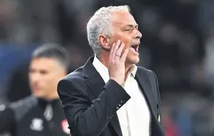 Mourinho koptu gidiyor!