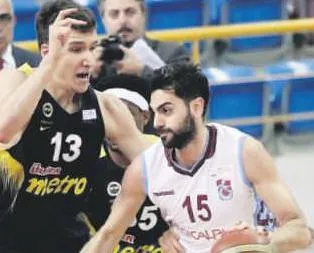 Ertelenen maçta Kanarya affetmedi!