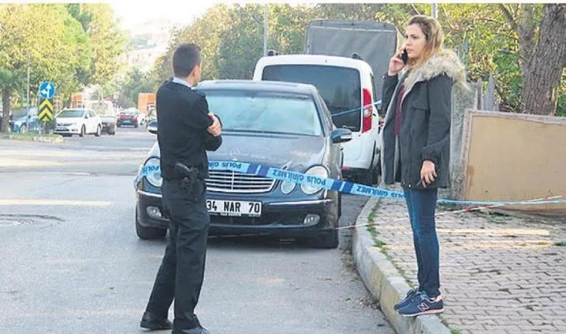 Lüks otomobilde intihar