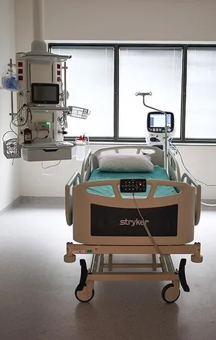 Sağlıkta yaşanan devrimi Başakşehir Çam ve Sakura Şehir Hastanesi'nde tedavi görenler anlattı: "Çile çektiğimiz o günler geride kaldı"