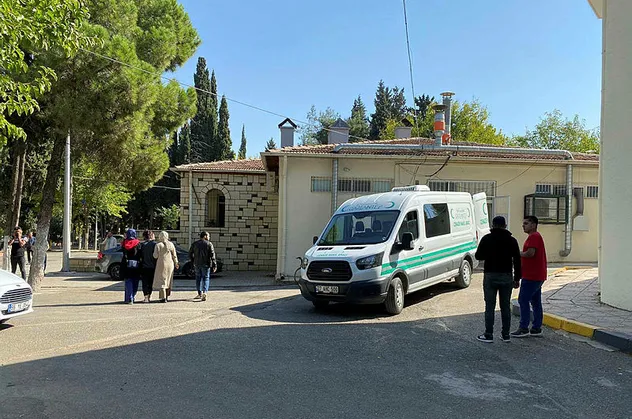 Gaziantep'te kan donduran kaza! Traktör ve araç birbirine girdi! Ölü ve yaralılar var