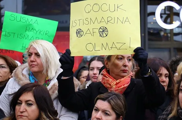 İşte "Çocuklara cinsel istismara af" yalanını ortaya atan ve köpürten o isimler!