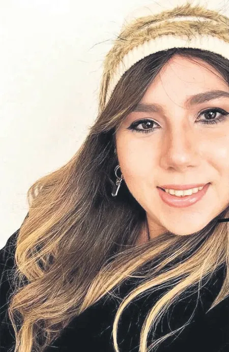 genc-reklamci-aysun-tumokun-oldugu-kazanin-goruntuleri-ortaya-cikti-1591833507578.jpg Genç reklamcı Aysun Tümok'un öldüğü kazanın görüntüleri ortaya çıktı-1