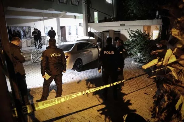 Adana'da otomobili EYP ile patlattılar - 3