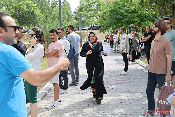 KPSS'de yine aynı manzara: Geç kalanlar koşarak yetişmeye çalıştı - 6