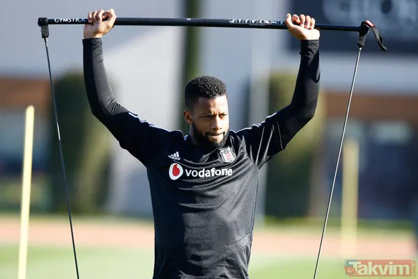 İstanbul'da Yapılan Görüşme Sonrası Hollandalı Oyuncunun Bu Teklife Sıcak Baktığı Öğrenildi.