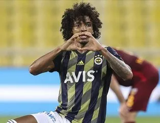 Gustavo gidiyor Okay geliyor