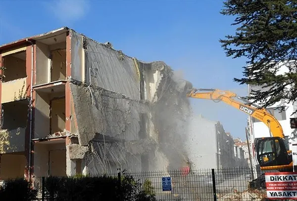 oranlar-degisiyor-kentsel-donusum-teklifi-komisyondan-gecti-kat-malikleri-anlasma-orani-ucte-ikiden-salt-cogun-1698160771169.jpeg Oranlar değişiyor! Kentsel dönüşüm teklifi komisyondan geçti: Kat malikleri anlaşma oranı üçte ikiden salt çoğunluğa çekildi-14