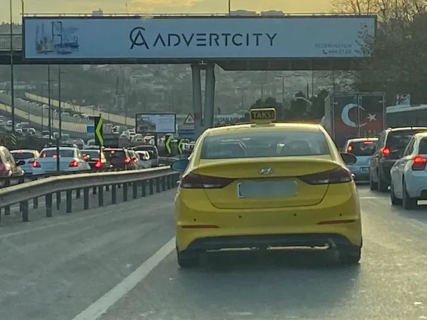 İstanbul'da milletvekili plakasıyla gezen kişi İmamoğlu'nun talimatıyla Olay TV'yi satın alan Hüseyin Köksal çıktı!-5