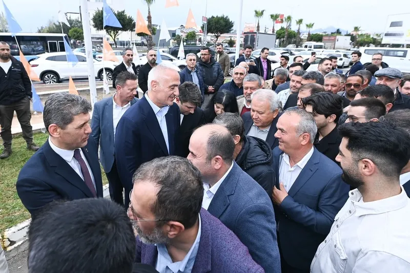 1774014171291.jpeg Bakan Ersoy Antalya'dan duyurdu: Turizmde 65 milyar dolarlık dev gelir hedefi!-5