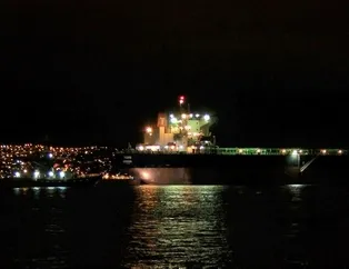 Boğaz’da panik! Dümeni kitlenen gemi...