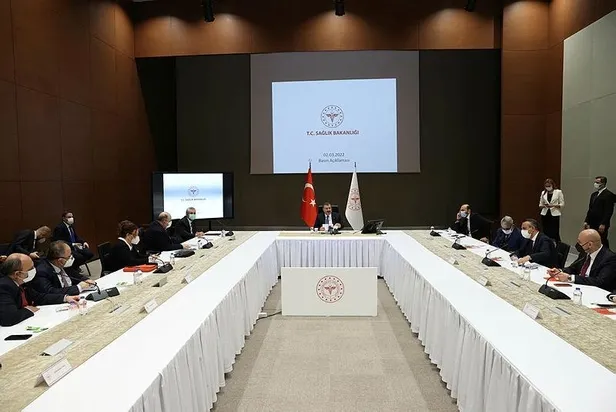 normale-donuyoruz-saglik-bakani-fahrettin-koca-acikladi-maske-hes-kodu-zorunlulugu-ve-okullardaki-pozitif-vaka-1646236144500.jpeg Normale dönüyoruz! Sağlık Bakanı Fahrettin Koca açıkladı: Maske, HES kodu zorunluluğu ve okullardaki pozitif vakalar...-2