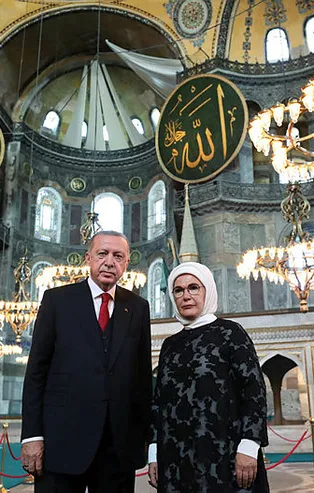 Emine Erdoğan'dan Ayasofya paylaşımı