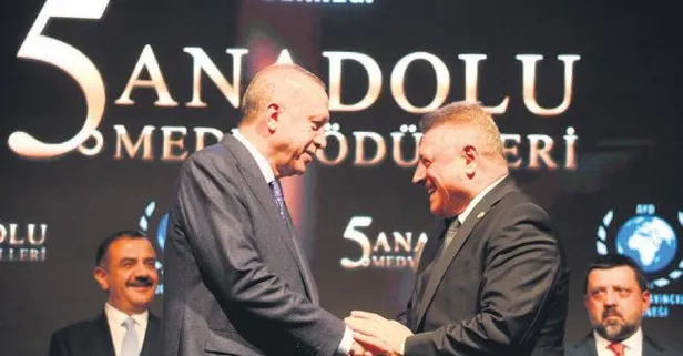 Tek yürek tek bilek! “Milli Dayanışma” kampanyasına futbol dünyasının desteği artarak sürüyor...