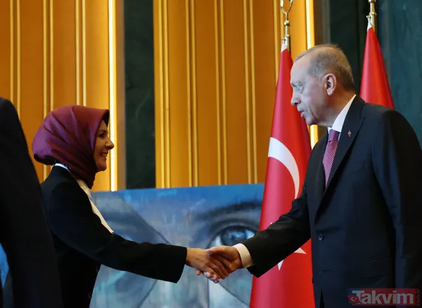 Külliye'de '30 Ağustos' kabulleri! Başkan Erdoğan'dan Türkiye'nin ilk kadın amirali Gökçen Fırat'a: Sen benim hemşehrimdin he? - 20